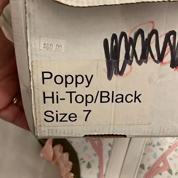POPPY HIGH TOP SNEAKERS.  NEW - Picture 7 of 7